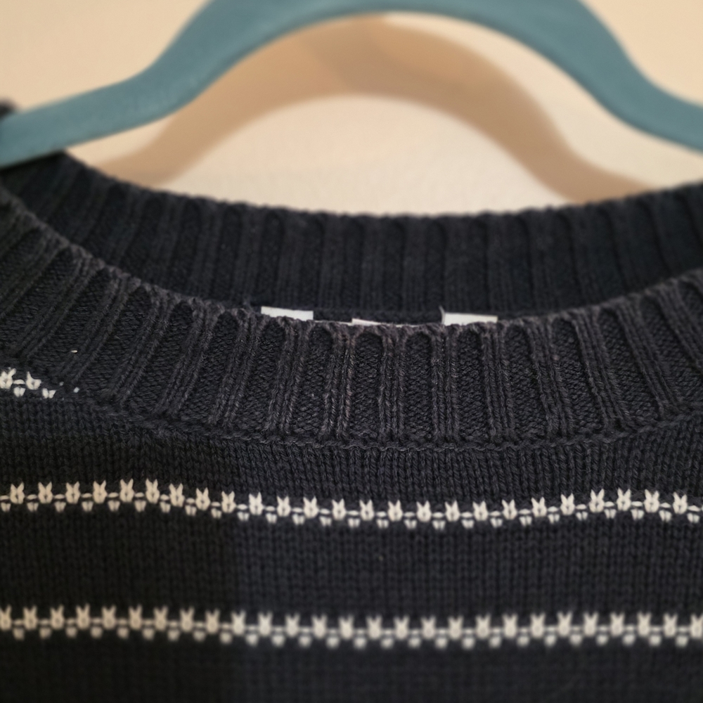 Women's Sz L Striped Navy and White Sweater - Picture 6 of 11